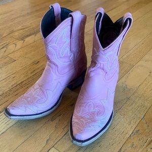LANE boots size 6.